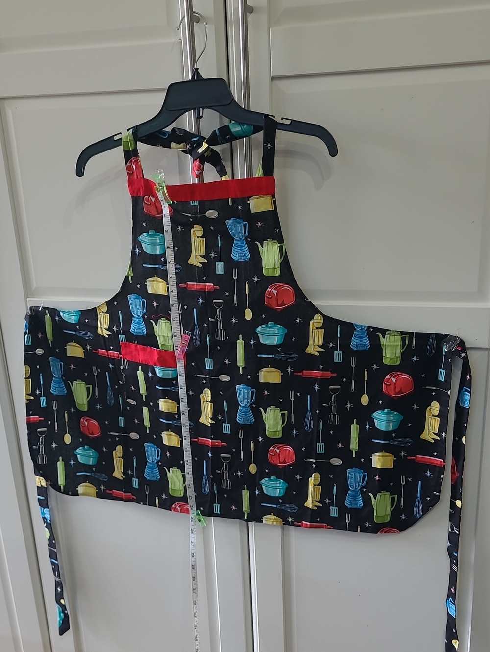Apron Handmade Bright And Colorful Short Cooking Design One Pocket
